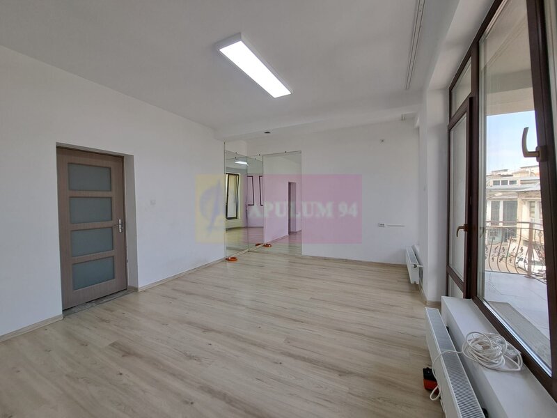 Vila P+3, 12 camere, 300 mp – birouri/clinica/locuinta, Timpuri Noi